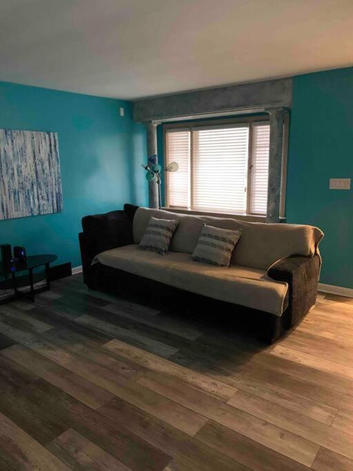 Remodeled House Minutes To Falls Attractions Villa Niagarafallen Exteriör bild